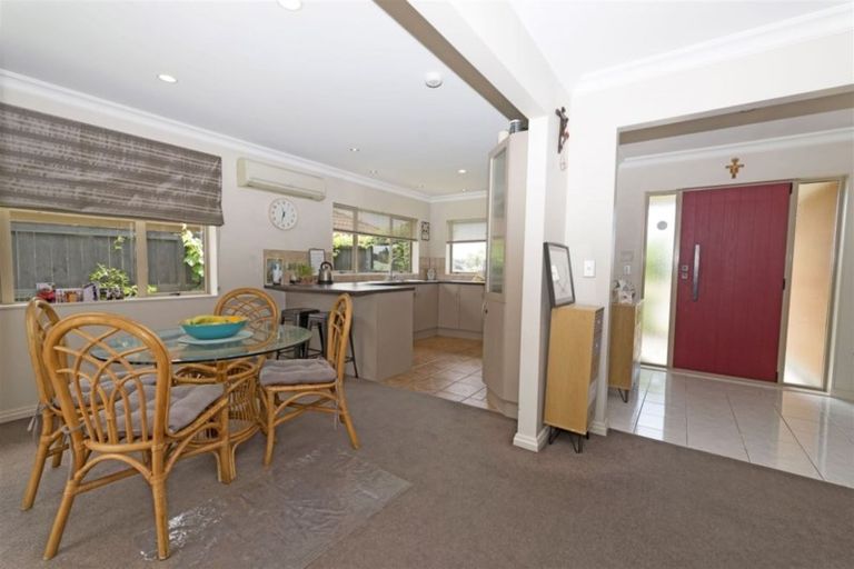 Photo of property in 70 Ruze Vida Drive, Massey, Auckland, 0614