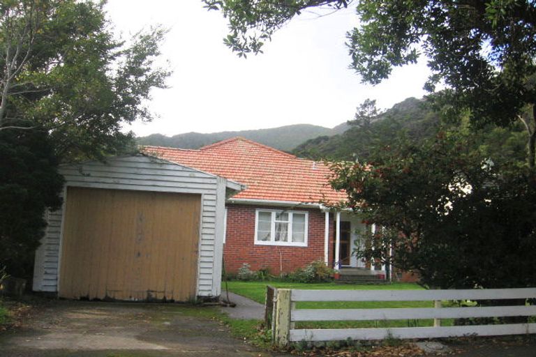 Photo of property in 11 Mawson Street, Waiwhetu, Lower Hutt, 5010