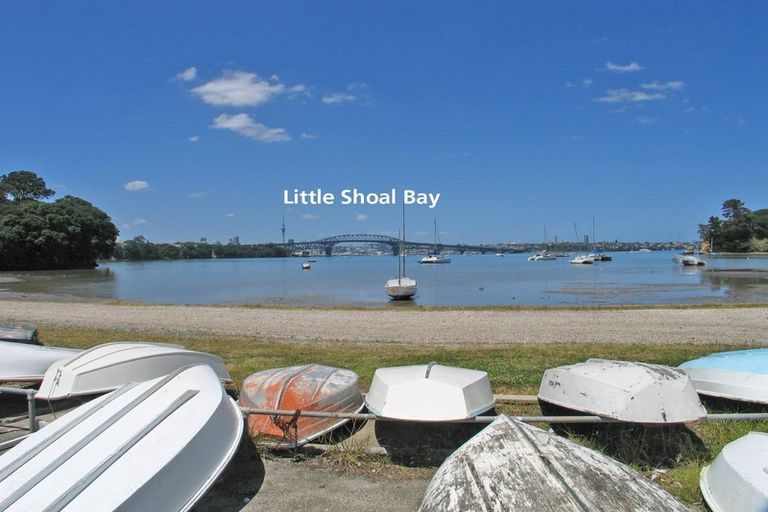 Photo of property in 1/20 Maritime Terrace, Birkenhead, Auckland, 0626