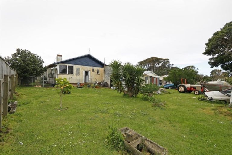 Photo of property in 8 Gisborne Terrace, Opunake, 4616