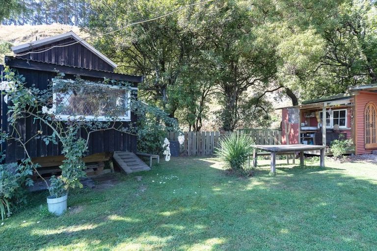 Photo of property in 247 Rangitikei Valley Road, Waituna West, Rewa, 4780