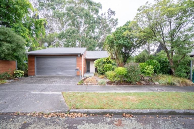 Photo of property in 126 Atawhai Road, Fitzherbert, Palmerston North, 4410