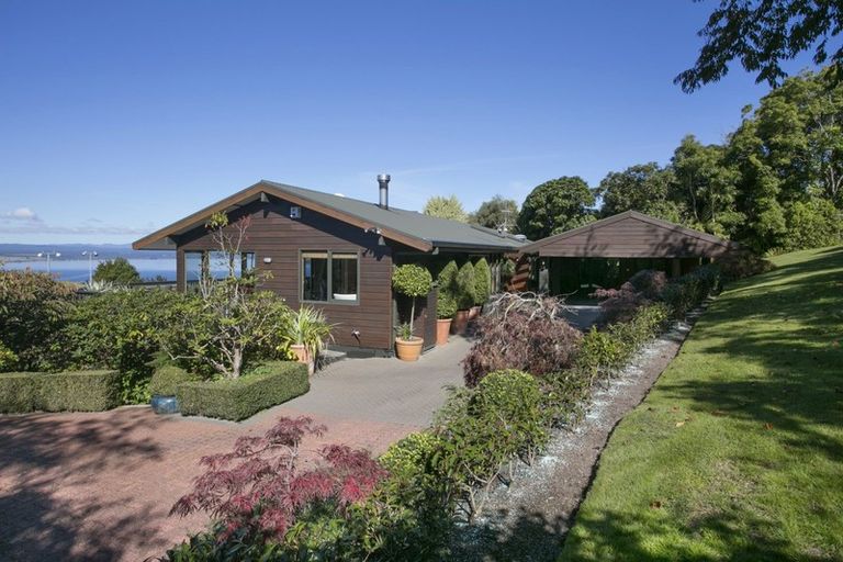 Photo of property in 43 Mapara Road, Acacia Bay, Taupo, 3385