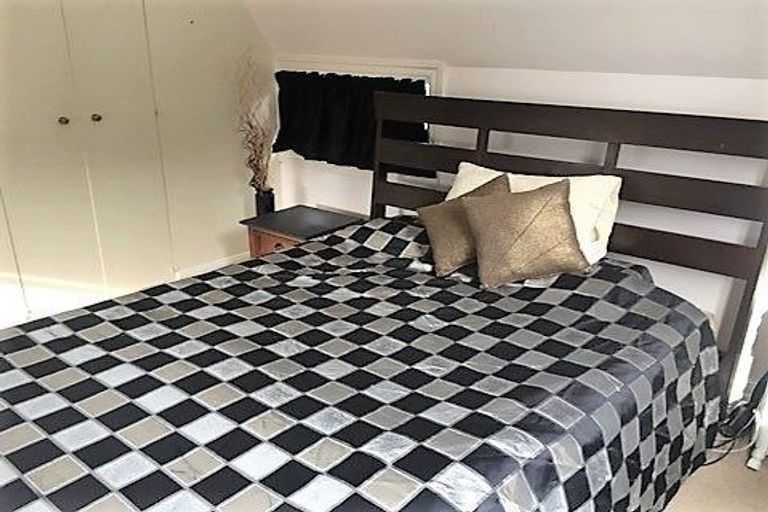 Photo of property in 2/168 Tinakori Road, Thorndon, Wellington, 6011