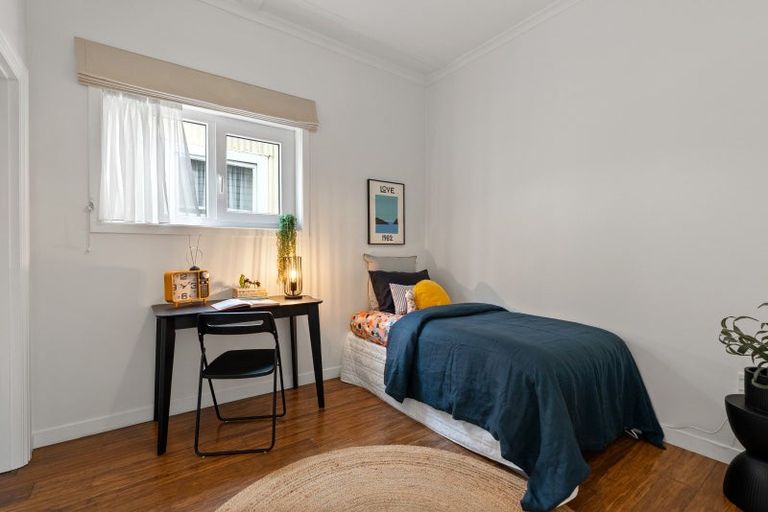 Photo of property in 17 Rolleston Street, Mount Cook, Wellington, 6021