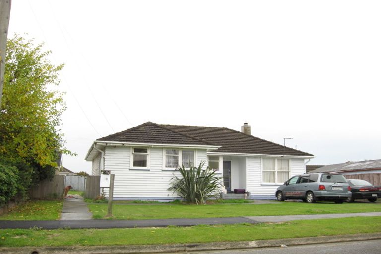 Photo of property in 39 Paddington Street, Northcote, Christchurch, 8052