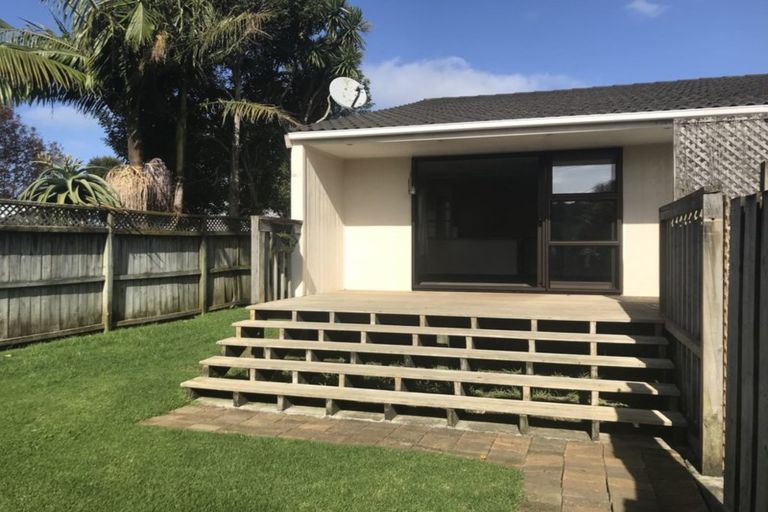 Photo of property in 2/81a Salisbury Road, Birkdale, Auckland, 0626