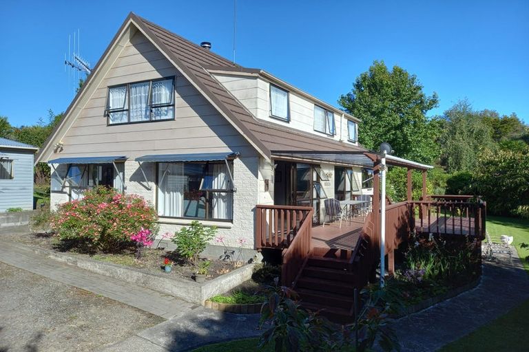 Photo of property in 17 Park View Avenue, Feilding, 4702