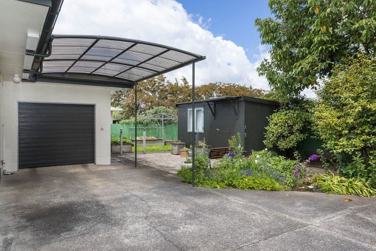 Photo of property in 15 Victoria Avenue, Dannevirke, 4930