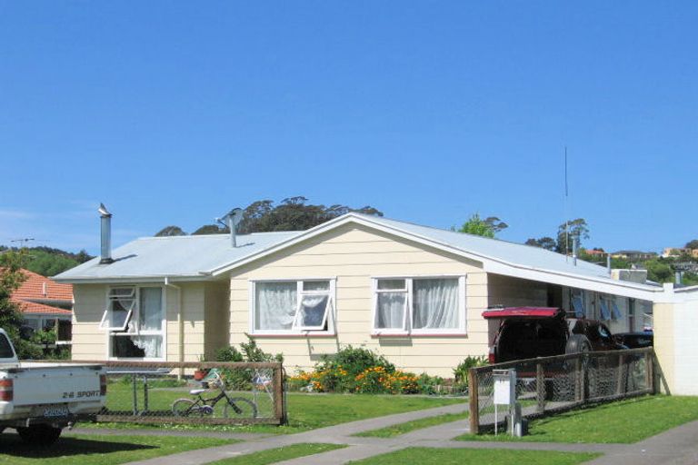Photo of property in 11 Edward Street, Mangapapa, Gisborne, 4010