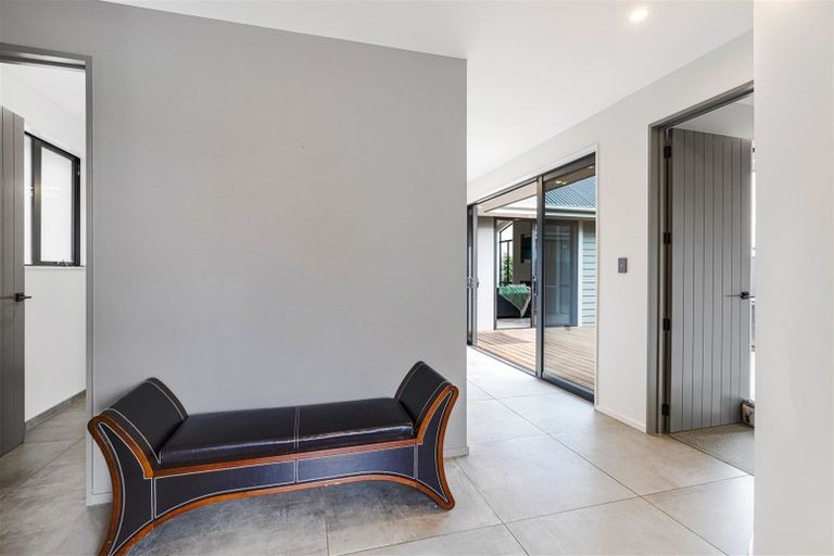 Photo of property in 37 The Esplanade, Pegasus, 7612