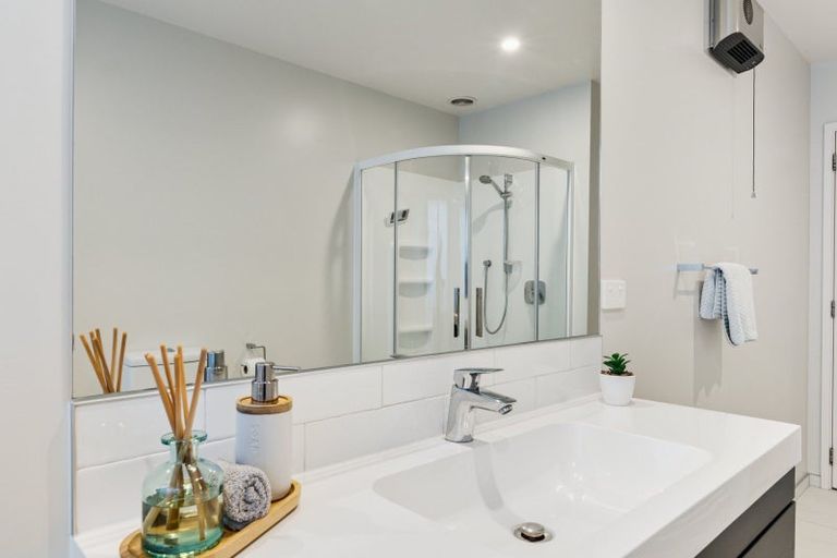 Photo of property in 70 Penetaka Heights, Pyes Pa, Tauranga, 3112