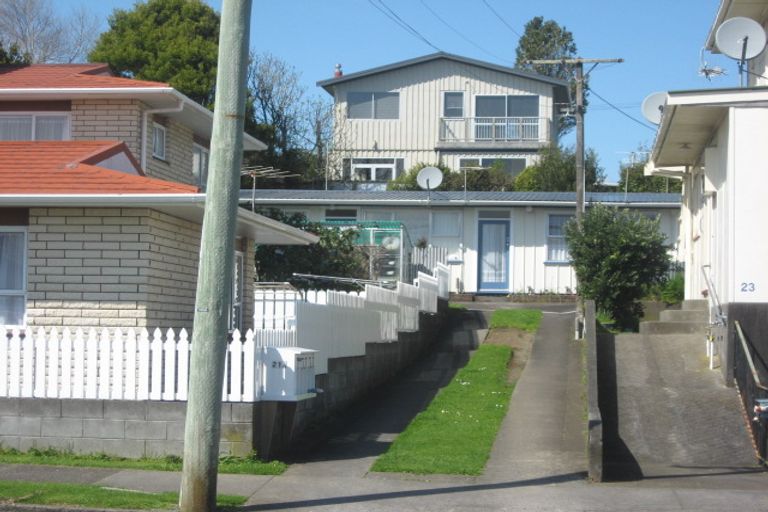 Photo of property in 21 Bulteel Street, New Plymouth, 4310