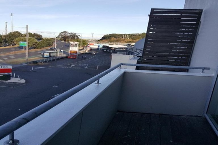 Photo of property in 7a/8 Quay Street, Auckland Central, Auckland, 1010