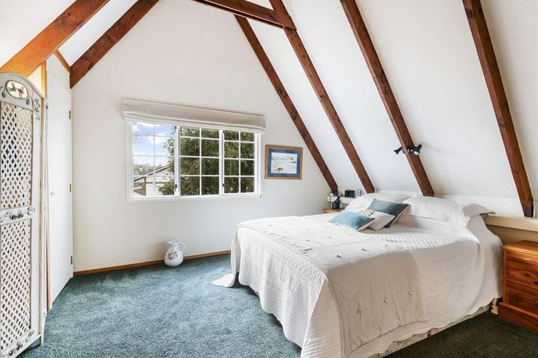 Photo of property in 32a Corunna Road, Milford, Auckland, 0620