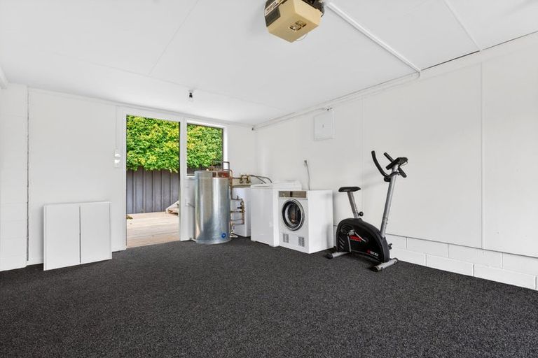Photo of property in 3/5a Tobruk Crescent, Milford, Auckland, 0620