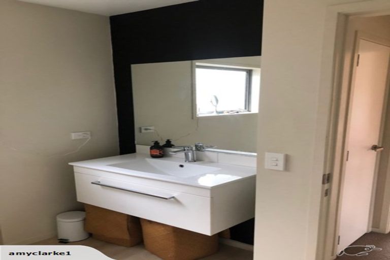 Photo of property in 24 Mill Road, Lower Vogeltown, New Plymouth, 4310