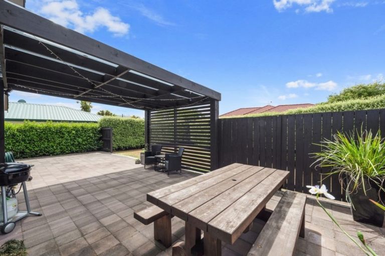 Photo of property in 28 Caversham Drive, Rototuna, Hamilton, 3210