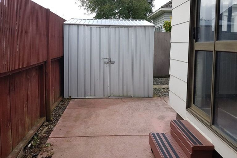 Photo of property in 8 Hukanui Road, Fairfield, Hamilton, 3214