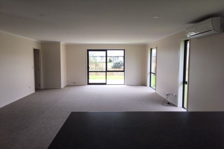 Photo of property in 1 Ribbonwood Close, Te Kauwhata, 3710