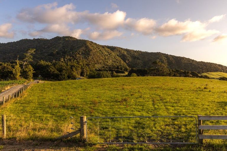 Photo of property in 406 Old Kaipara Road, Kaipara Flats, Warkworth, 0981