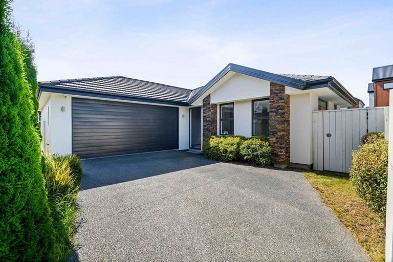 Photo of property in 22 Packard Crescent, Halswell, Christchurch, 8025