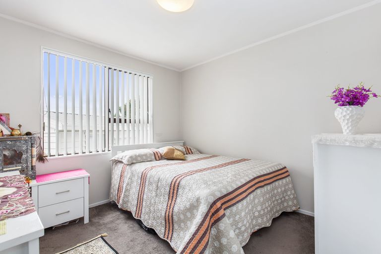 Photo of property in 5/1 Rebecca Rise, Weymouth, Auckland, 2103