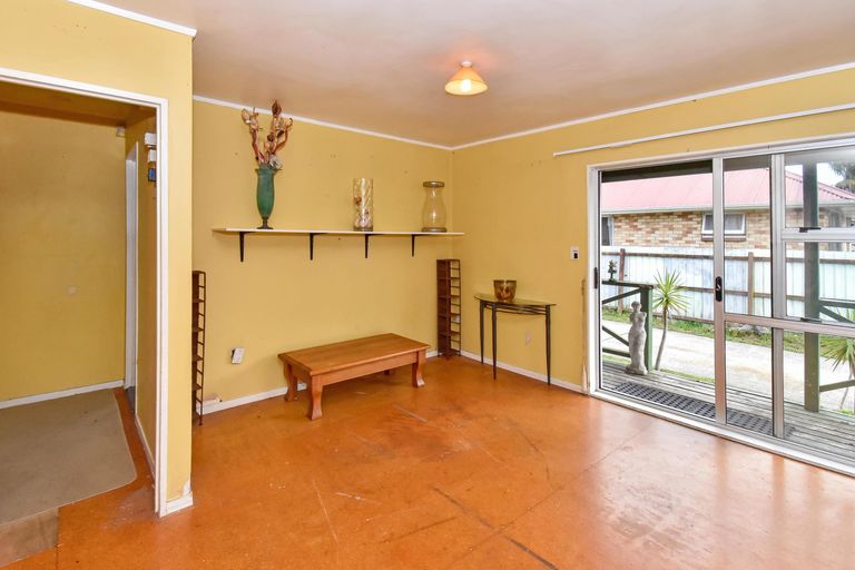 Photo of property in 2/2 Princess Street, Takanini, 2112