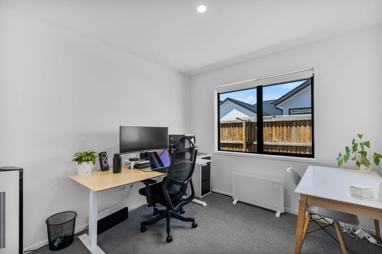 Photo of property in 16 Wexford Crescent, Halswell, Christchurch, 8025