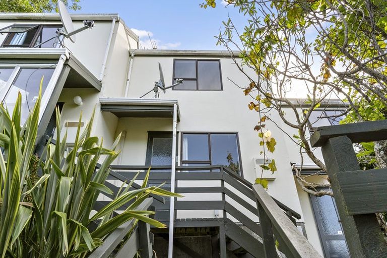 Photo of property in 11/12 Vallance Street, Kilbirnie, Wellington, 6022