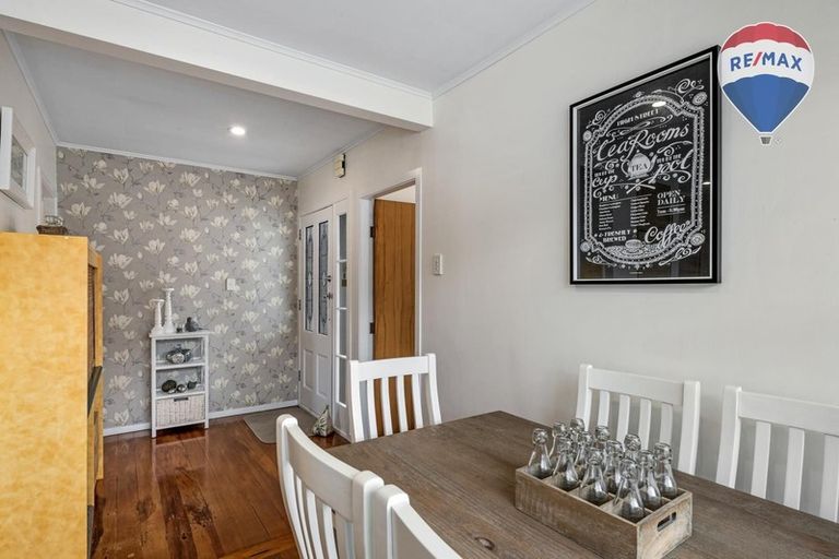 Photo of property in 15 Stephen Street, Trentham, Upper Hutt, 5018