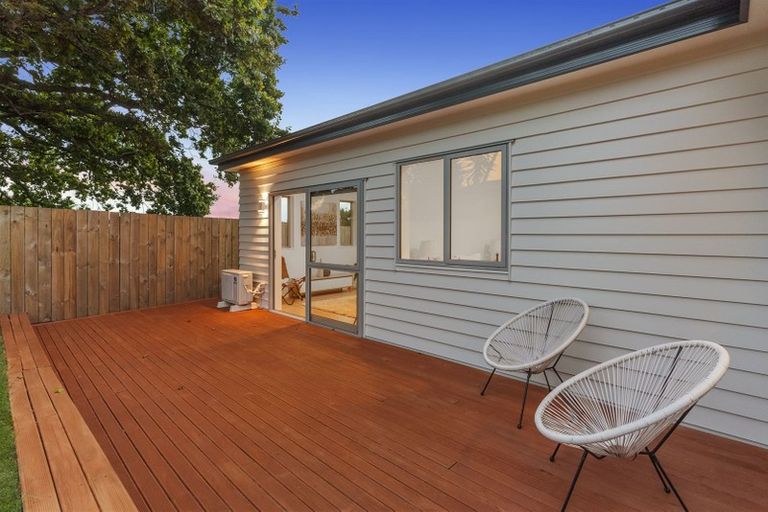 Photo of property in 19a Wylie Avenue, Sunnynook, Auckland, 0620
