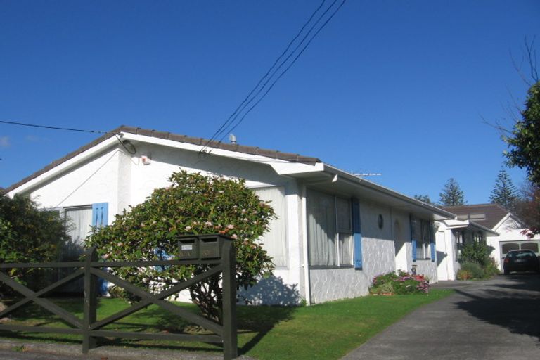 Photo of property in 1/20 Marina Grove, Hutt Central, Lower Hutt, 5010