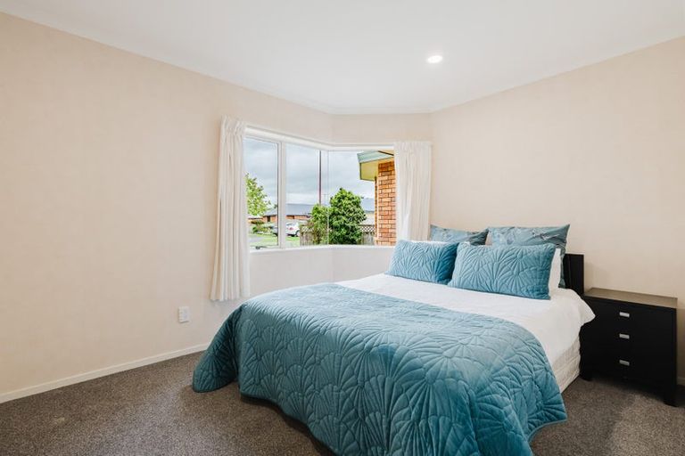 Photo of property in 4 Mckenzie Place, Rototuna North, Hamilton, 3210