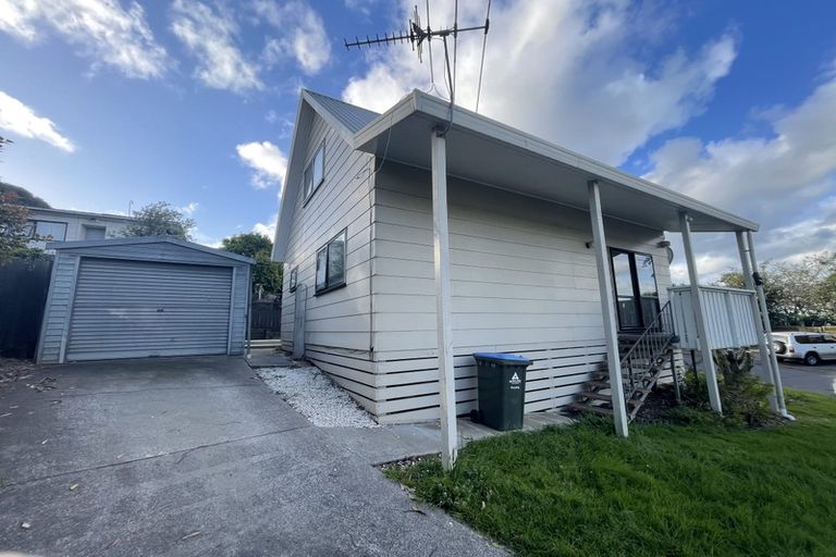 Photo of property in 1/17 Wilkie Place, Mount Wellington, Auckland, 1060