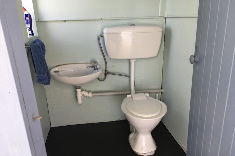 Photo of property in 25-27 Mowhanau Drive, Kai Iwi, Whanganui, 4574