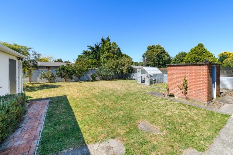 Photo of property in 140 Rangiora Avenue, Roslyn, Palmerston North, 4414