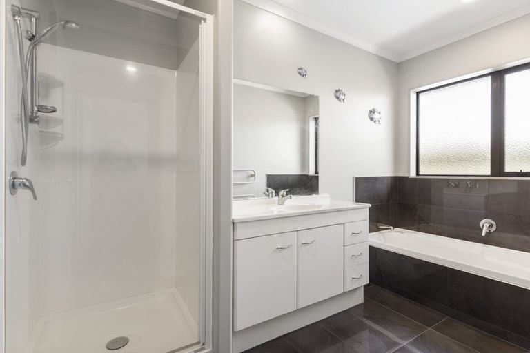 Photo of property in 15 Nicole Place, Papamoa Beach, Papamoa, 3118