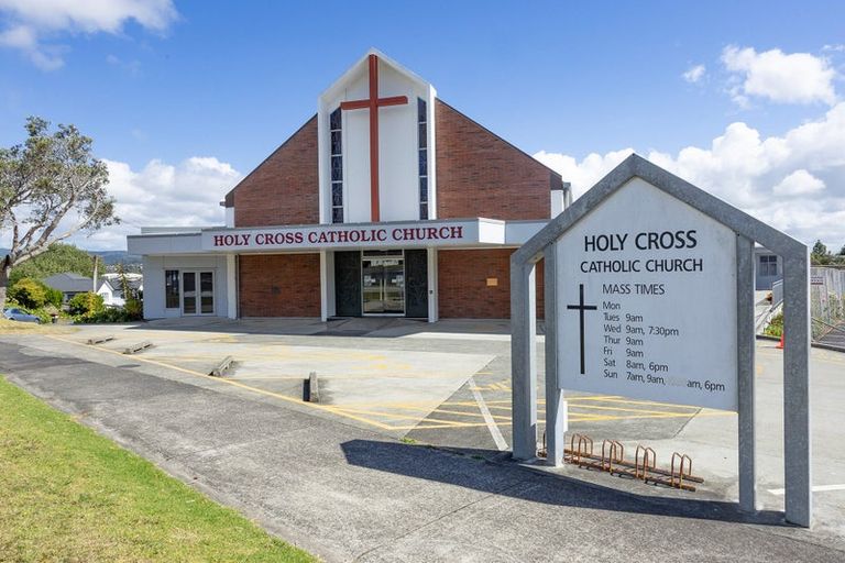 Photo of property in 1/51a View Road, Henderson, Auckland, 0612