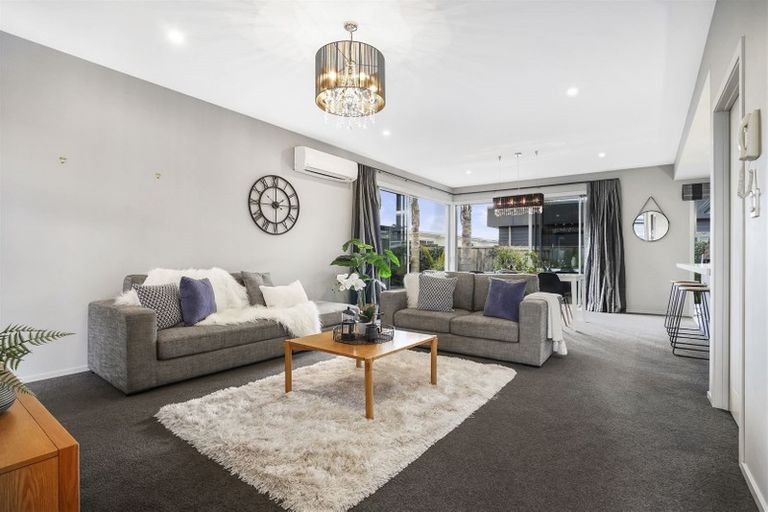 Photo of property in 12 The Rocks, Flagstaff, Hamilton, 3210