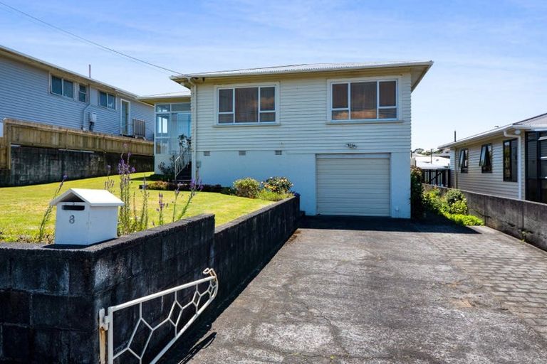 Photo of property in 8 Lydford Place, Spotswood, New Plymouth, 4310
