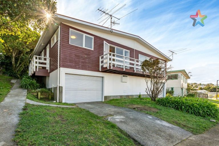 Photo of property in 22b Acacia Avenue, Maungaraki, Lower Hutt, 5010