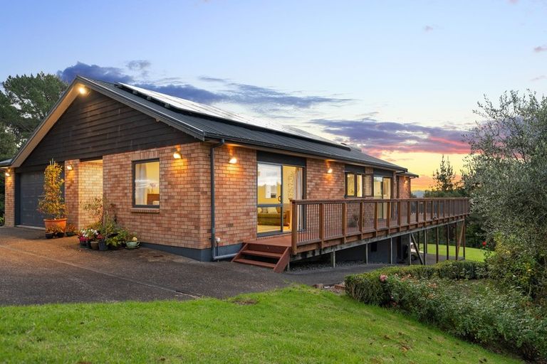 Photo of property in 422 Ridge Road, Coatesville, Albany, 0793