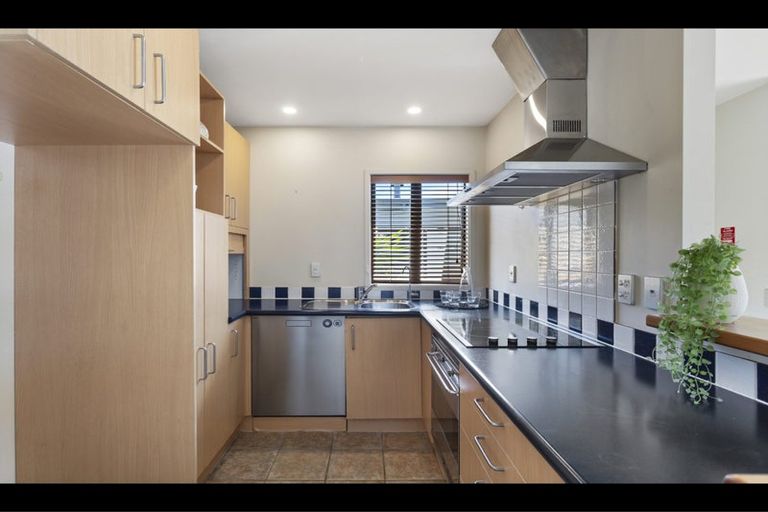 Photo of property in The Grange, 48/92 Bush Road, Albany, Auckland, 0632
