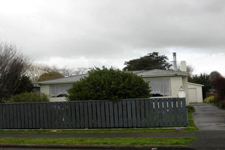 Photo of property in 45 Taverner Street, Carterton, 5713