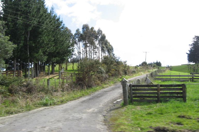 Photo of property in 53 Anzac Valley Road, Waitakere, Auckland, 0816