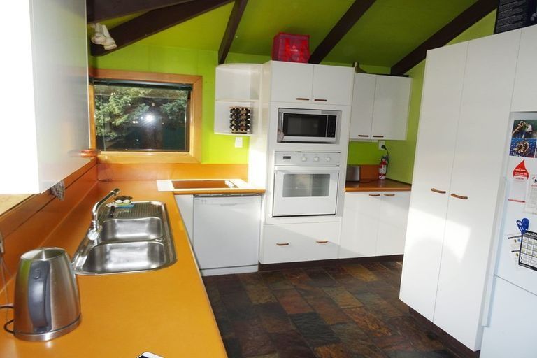 Photo of property in 671 Castle Street, North Dunedin, Dunedin, 9016