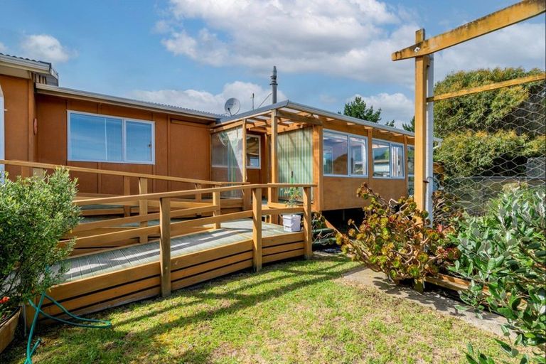 Photo of property in 2 Barclay Grove, Hokio Beach, Levin, 5571