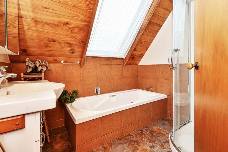 Photo of property in 12 Lemonwood Place, The Gardens, Auckland, 2105