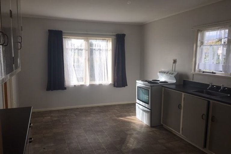 Photo of property in Carlsson, 1113 Heretaunga Street East, Parkvale, Hastings, 4122